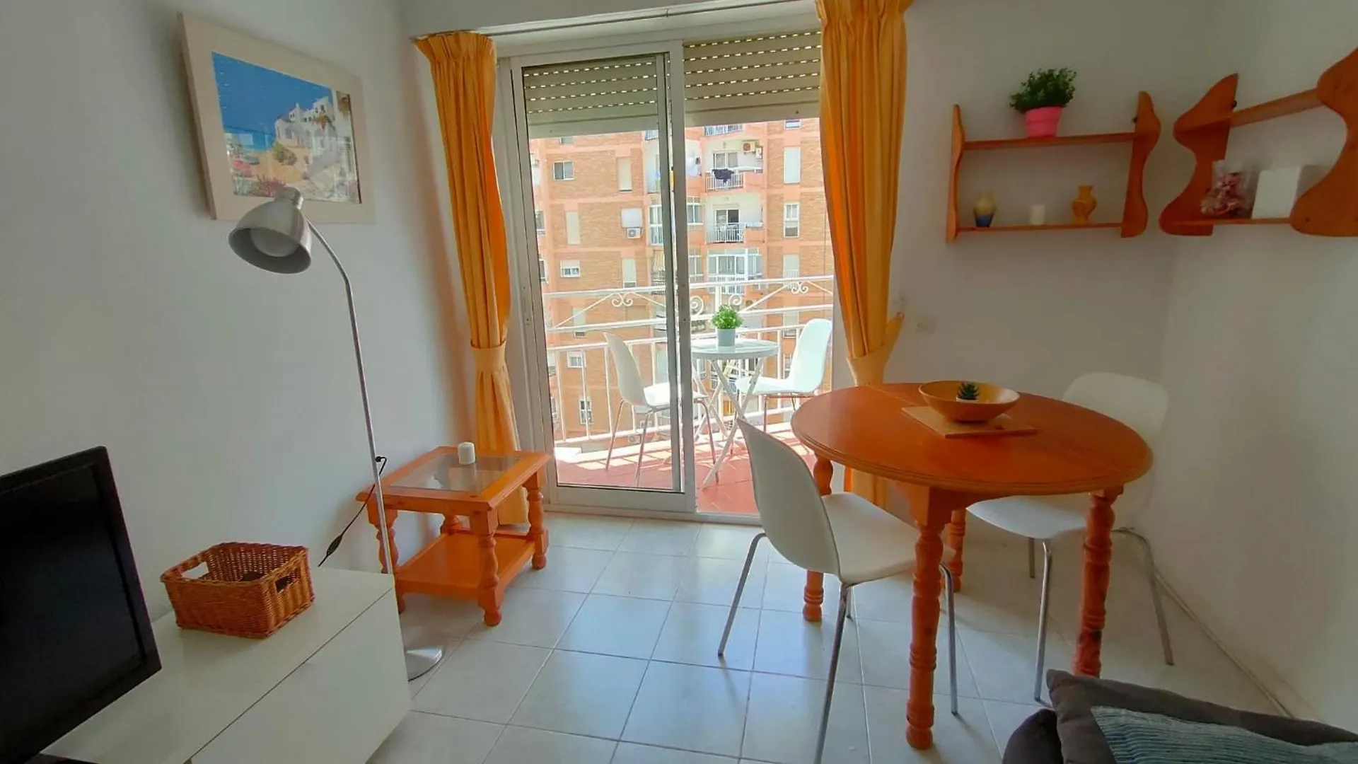 Acuario Apartments Benalmadena 1 Bedroom, 2 Bathrooms